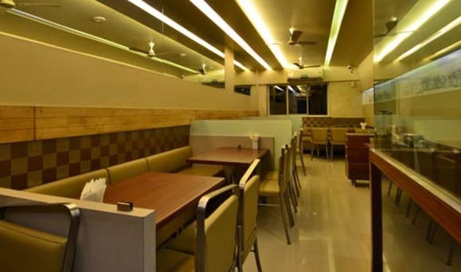 Hotel Tiranga Residency Пюн Екстериор снимка